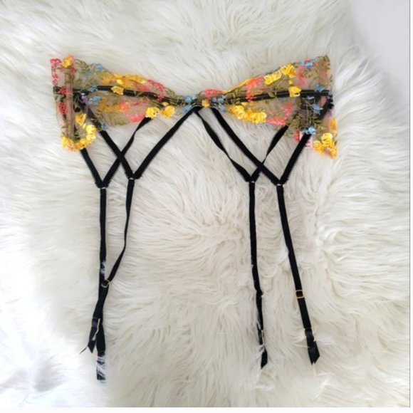 NWT VS DREAM ANGELS Garter Belt SWEET PRALINE Embroider Floral M/L yellow - Picture 4 of 11